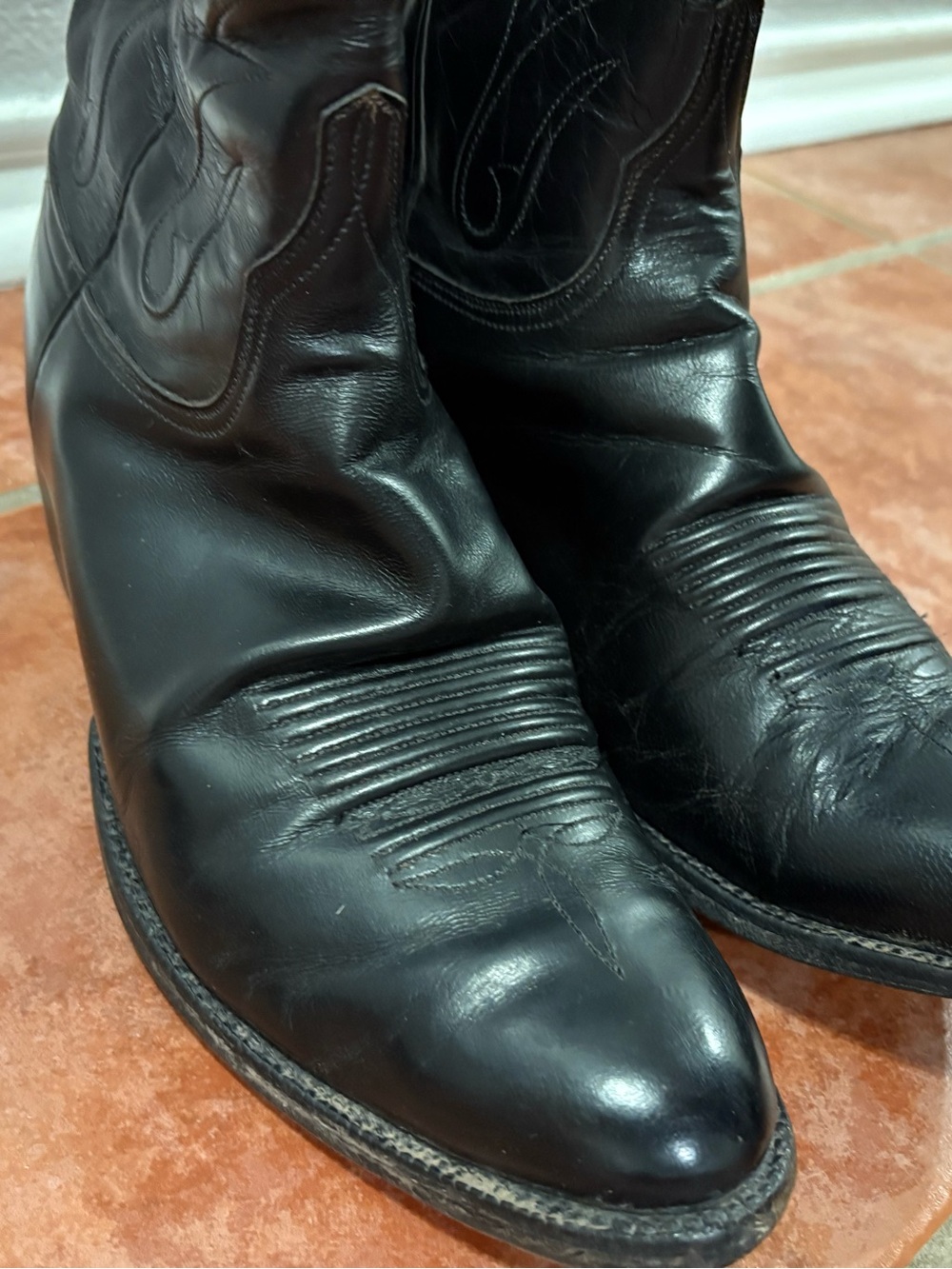 Lucchese 9.5 2E, Black Very Good Condition, Super Soft Wide Cowboy Western Boots - Picture 3 of 14